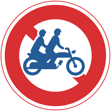 310-2 大型自動二輪車及び普通自動二輪車二人乗り通行禁止